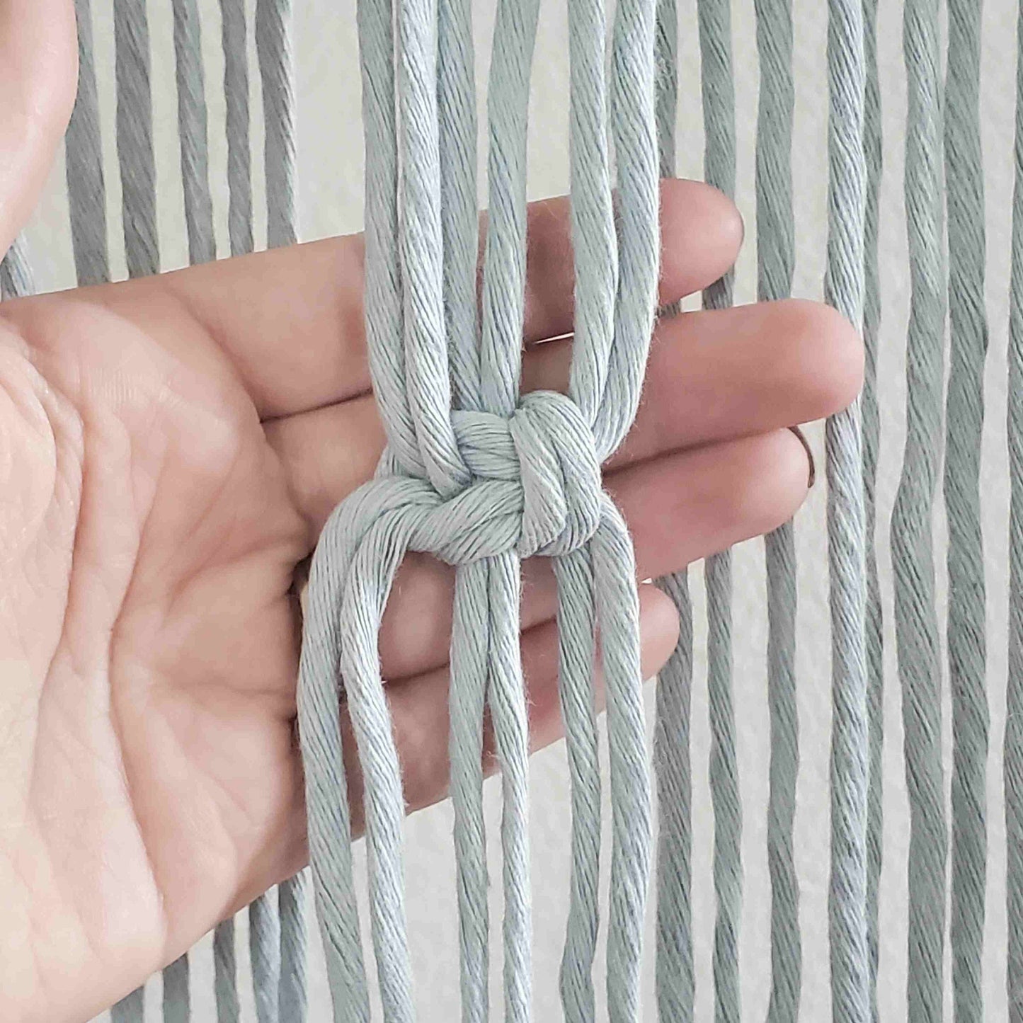 Beginner macrame wall hanging pdf pattern. Digital download